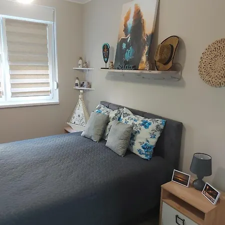 # Espresso 2 Sa Garazom * Sremska Mitrovica