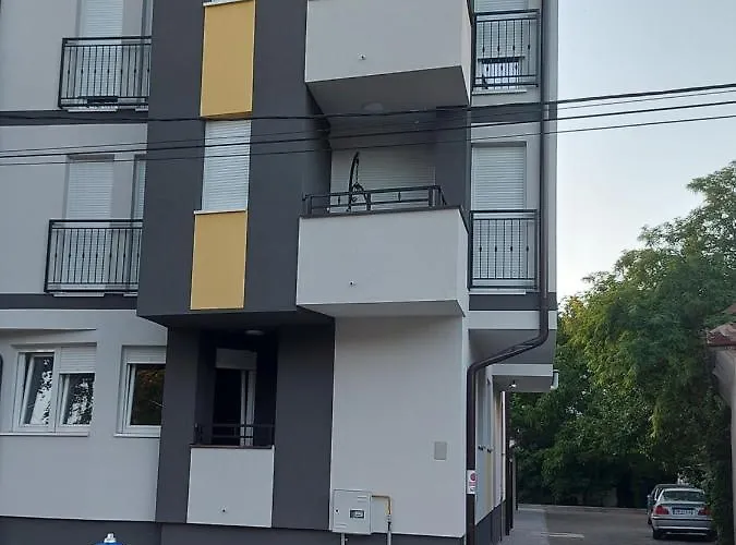 Apartament # Espresso 2 Sa Garazom Sremska Mitrovica